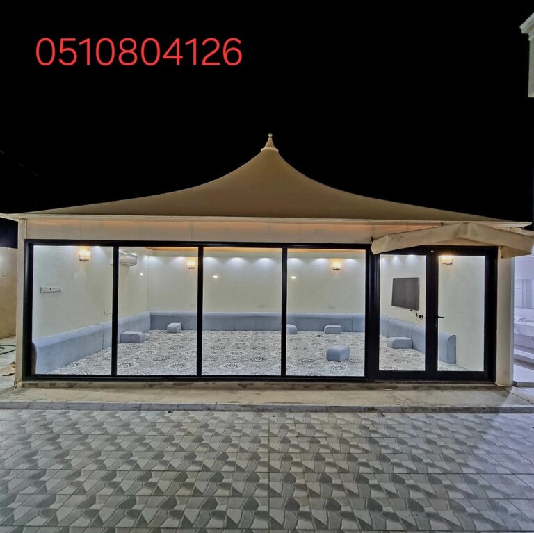 تفصيل الخيام وبيت شعر سقف هرمي مع واجهات زجاجية